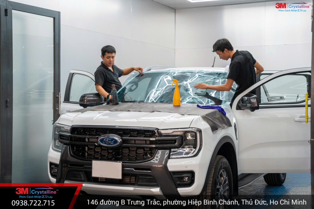 Dán phim cách nhiệt tại quận Tân Bình – Dán phim tận nơi